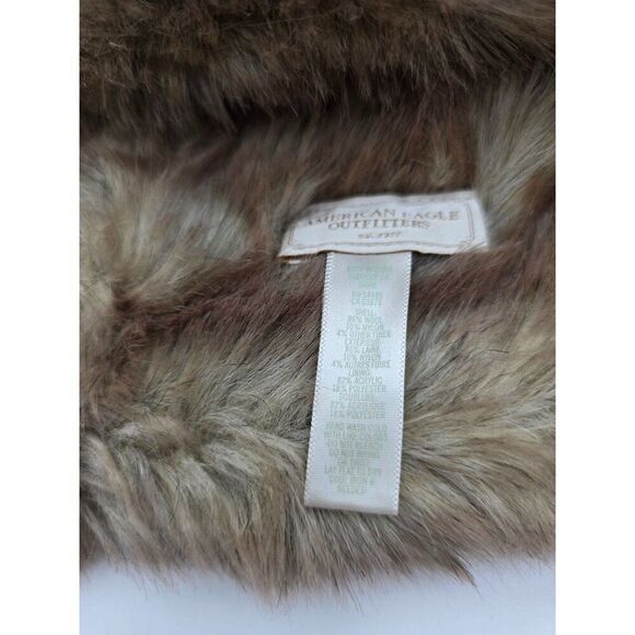 American Eagle Outfitters Beige Knit Trapper Hat With Faux Fur Trim & Pom Poms - Picture 7 of 8